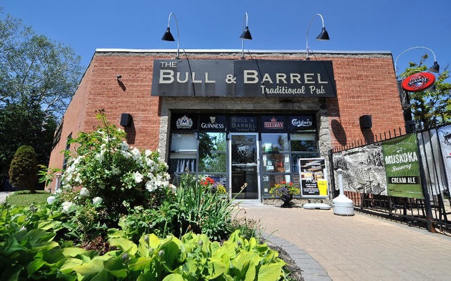 Front entrance of The Bull and Barrel Pub in Barrie